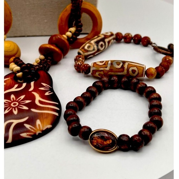 Handcrafted Wooden Beaded Necklace Set With Tribal Floral Pendant & Bracelets - Picture 10 of 15